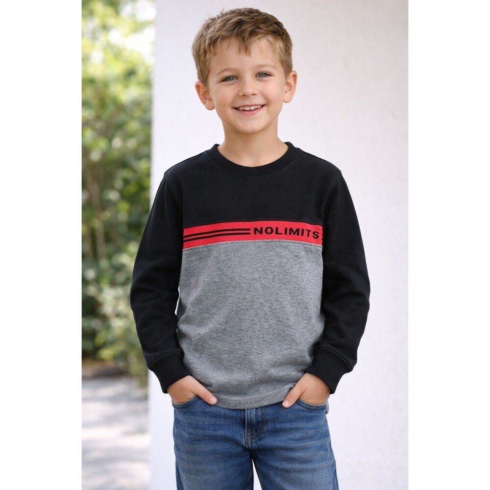 Sweater size 6 to 7 Boys MTA Sports black gray Pull Over Sweatshirt long sleeve